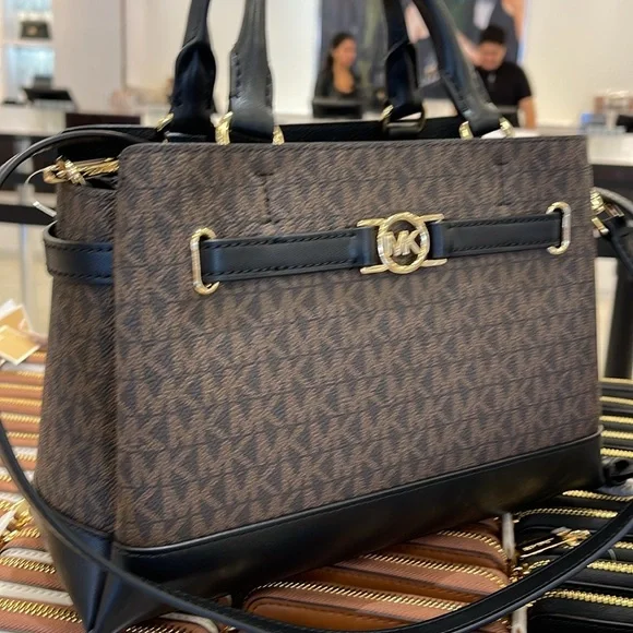 Michael Kors Reed Small Belted Logo Satchel Crossbody Center Zip Bag Purse
NWT - Picture 1 of 16